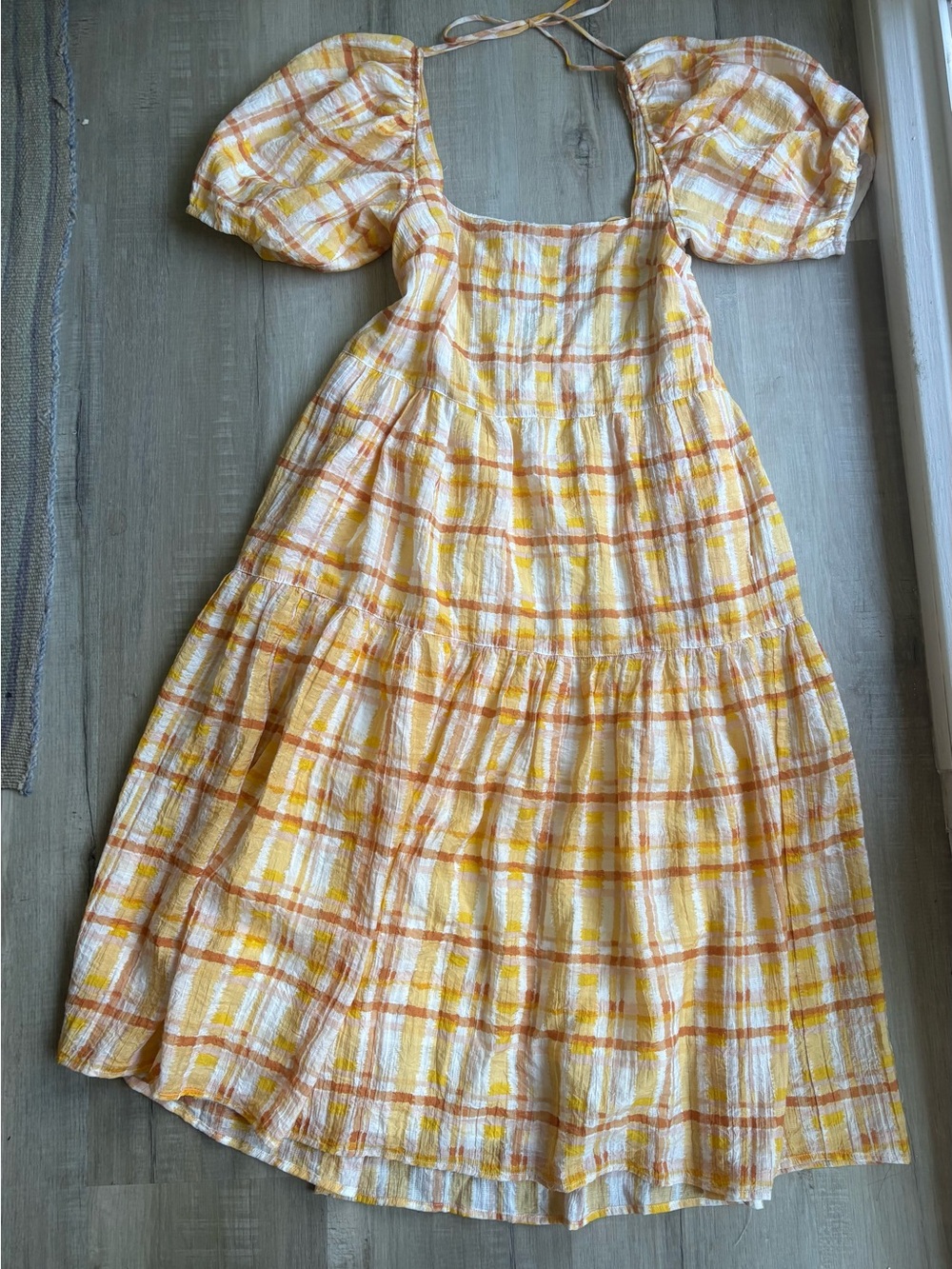 Astr the label yellow plaid midi dress